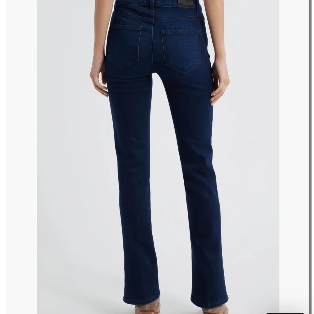 PAIGE Like New Manhattan Dark Blue Jeans - Picture 1 of 8